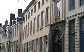 La Maison Zenasni Bed And Breakfast 3*